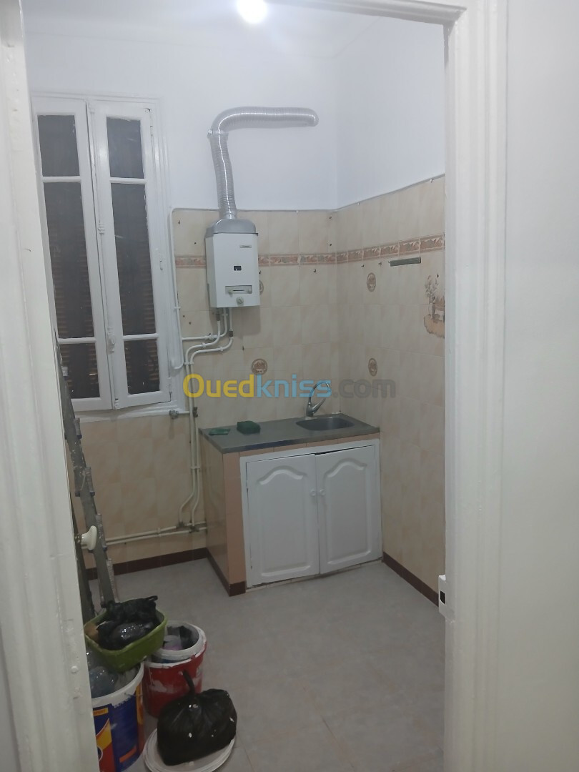 Location Appartement F03 Alger Hussein dey