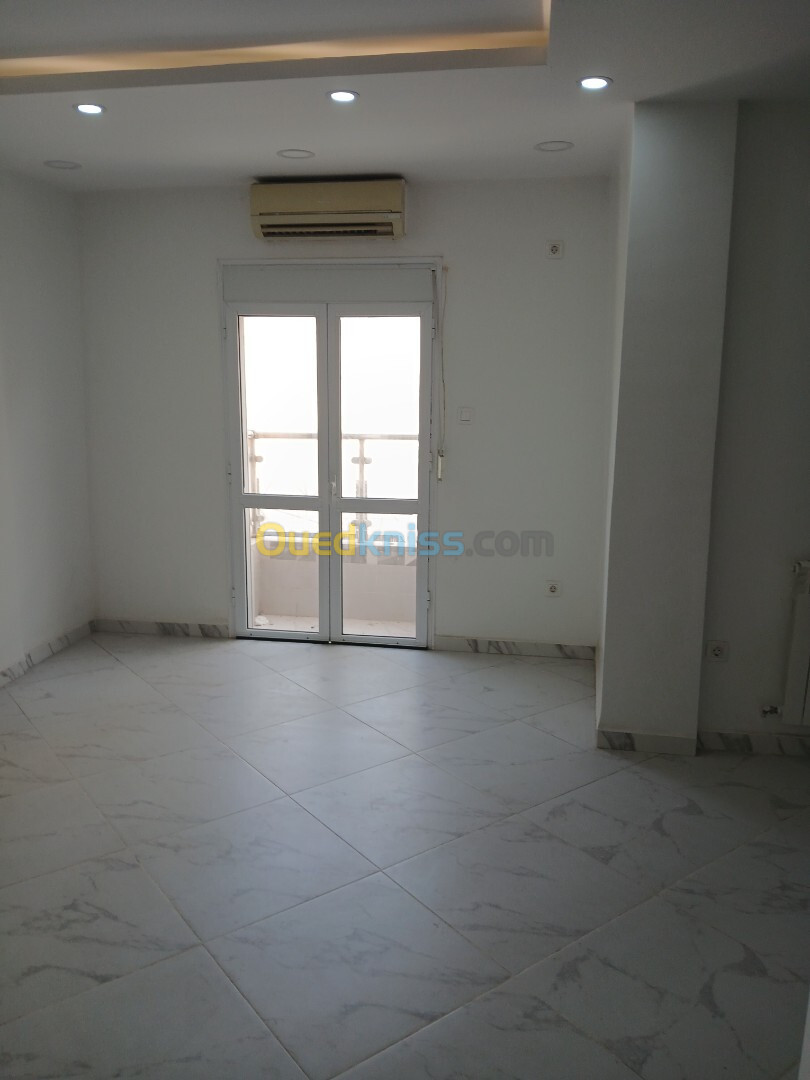 Vente Appartement F03 Alger Hussein dey