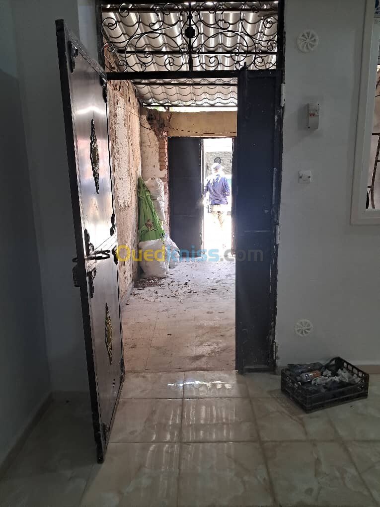 Location Appartement F2 Alger Ain taya