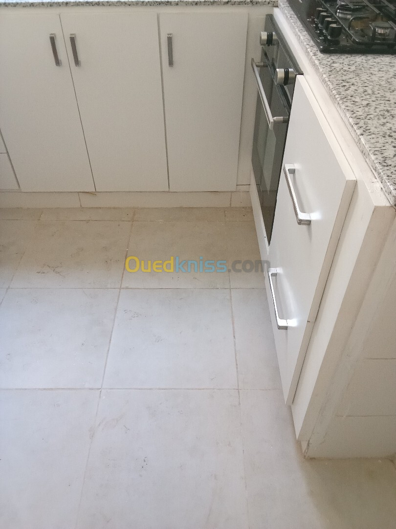 Location Appartement F4 Alger Bab el oued