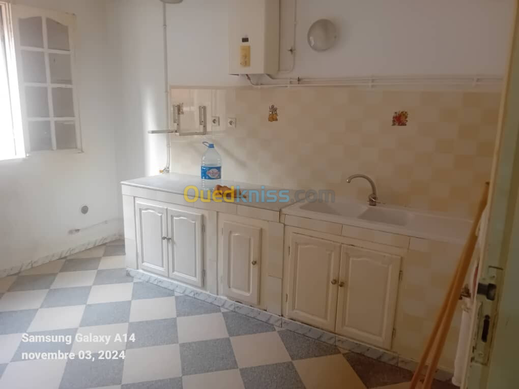 Location Appartement F3 Alger Said hamdine