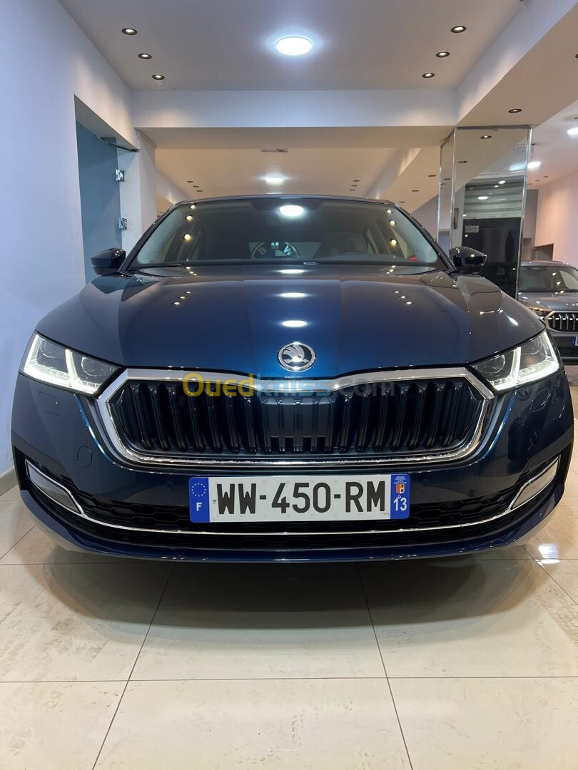 Skoda OCTAVIA 2024 