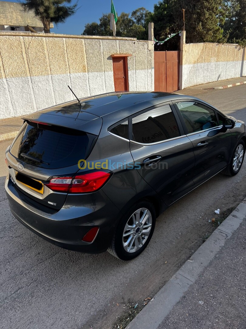 Ford Fiesta 5 2022 Titanium