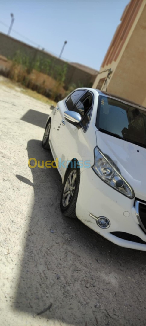 Peugeot 208 2014 Allure