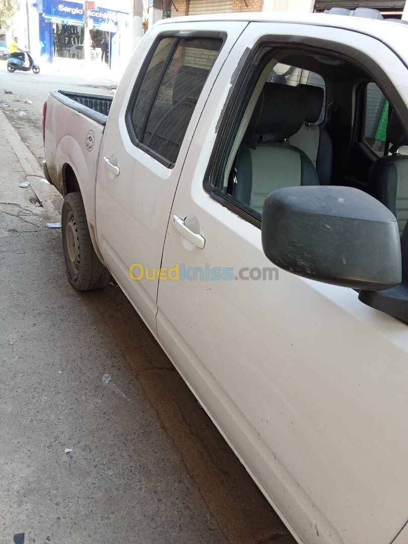 Nissan Navara 2014 Elegance 4x2