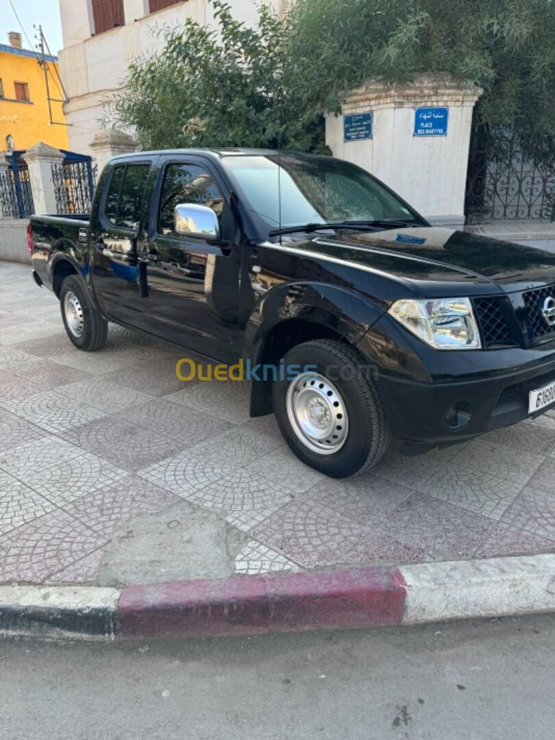 Nissan Navara 2012 Elegance 4x4