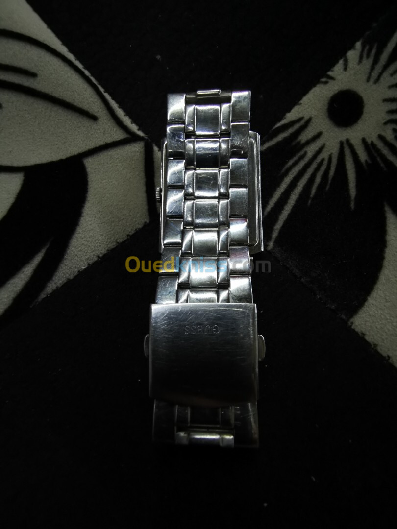 Montre guess