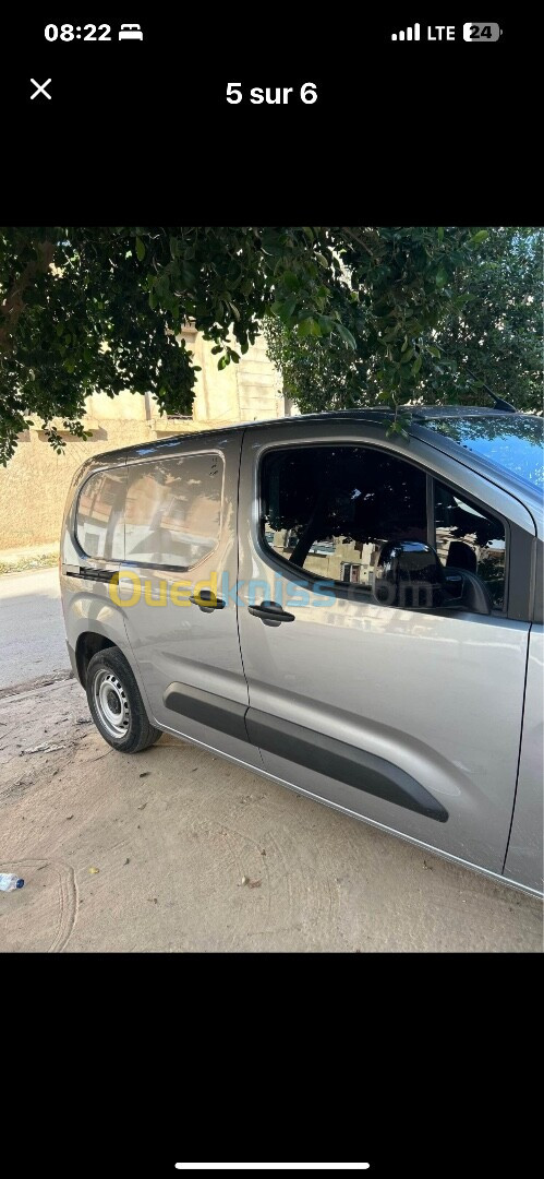 Fiat Doblo 2023 Italien