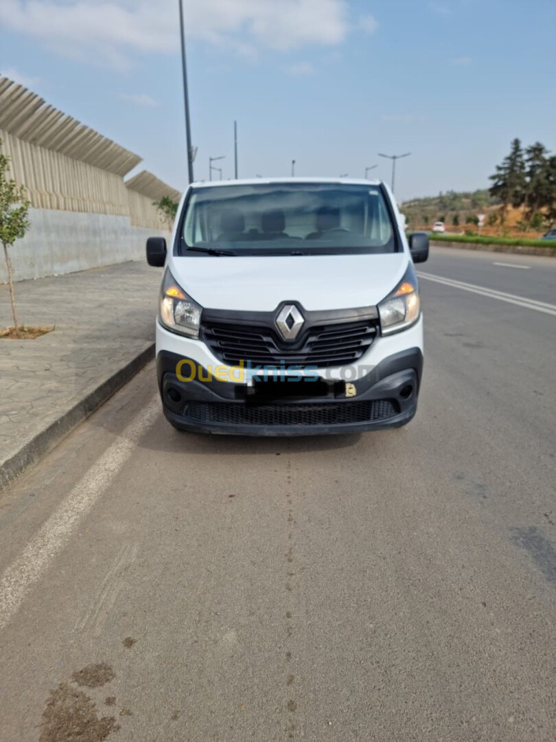 Renault Trafic3 2015