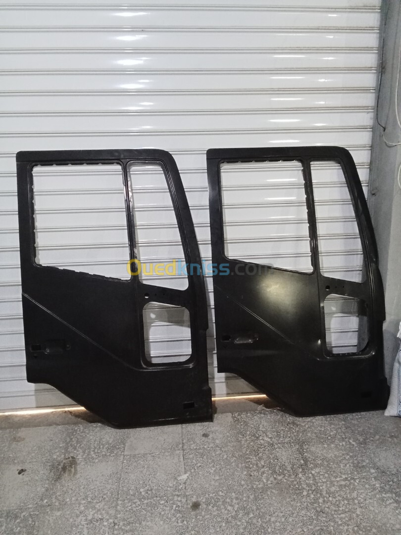 2 portes droits camion Daewoo 