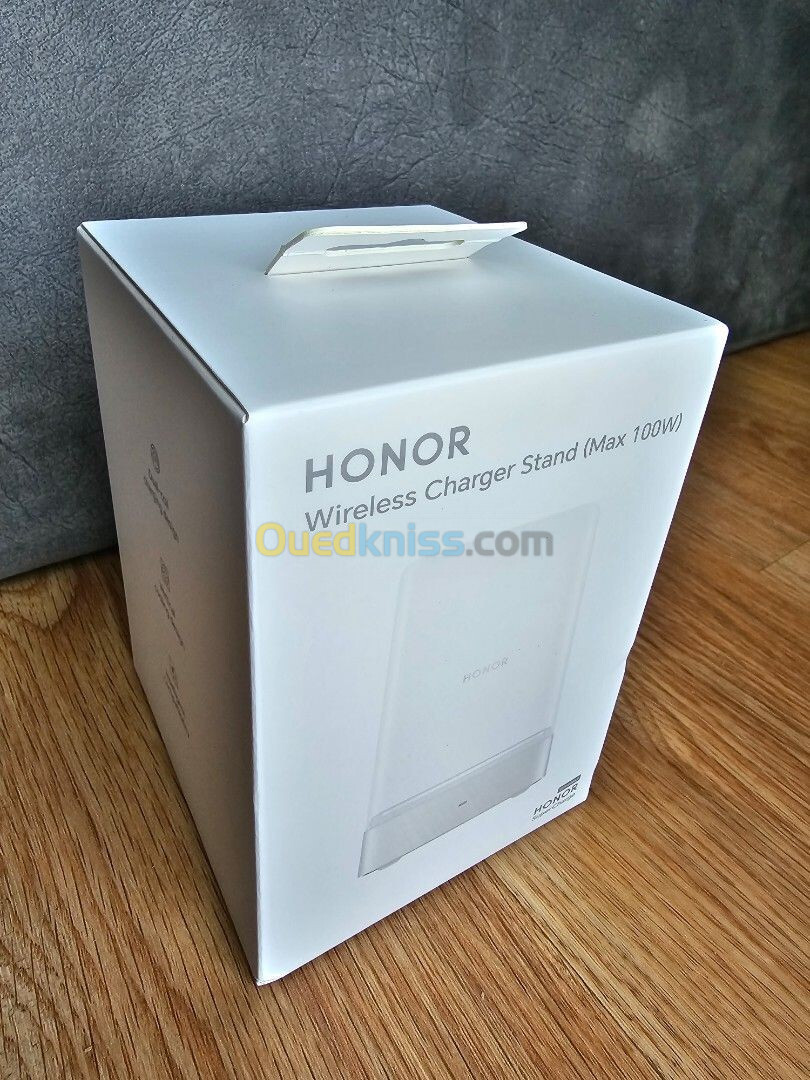 HONOR SuperCharge Wireless Charger Stand