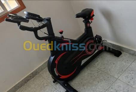 Vélo spinning professionnel