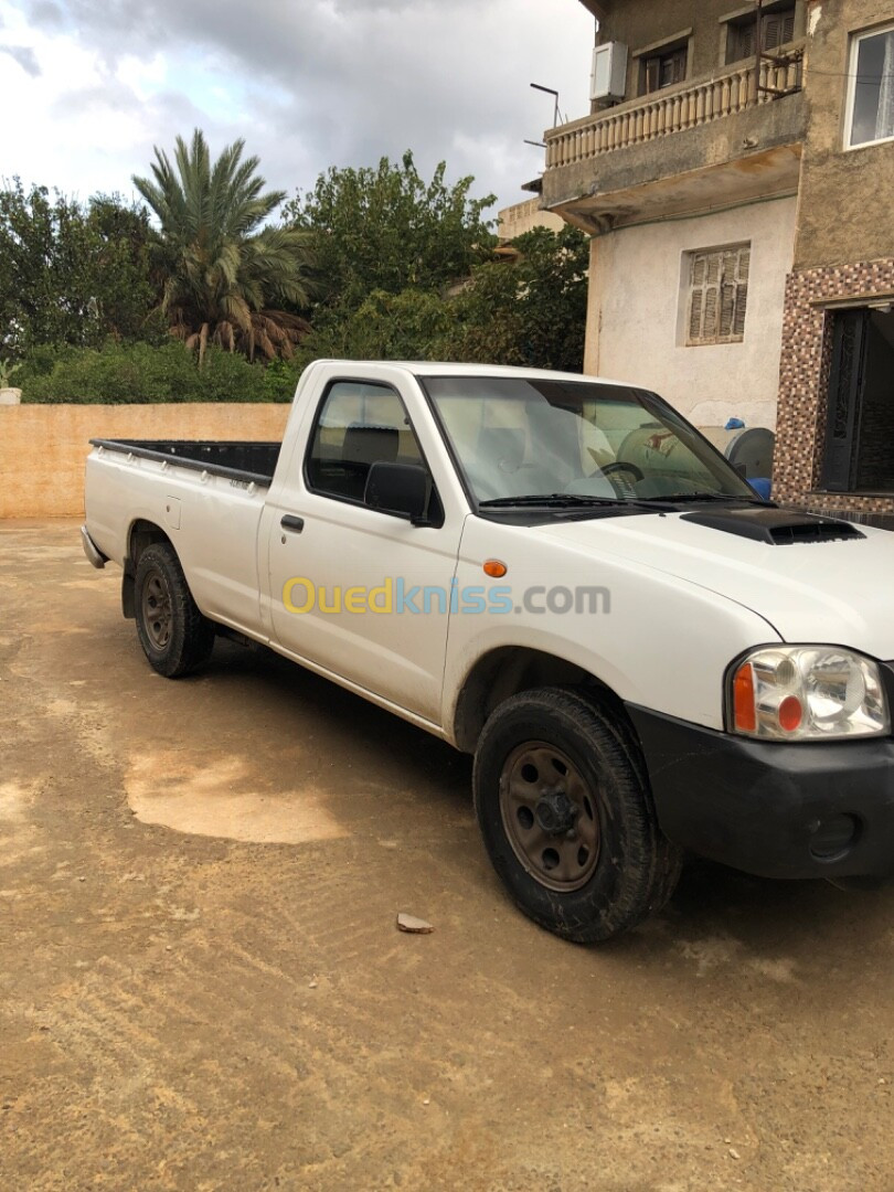 Nissan Pickup 2013 Pickup