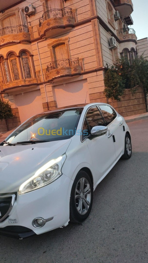 Peugeot 208 2014 208