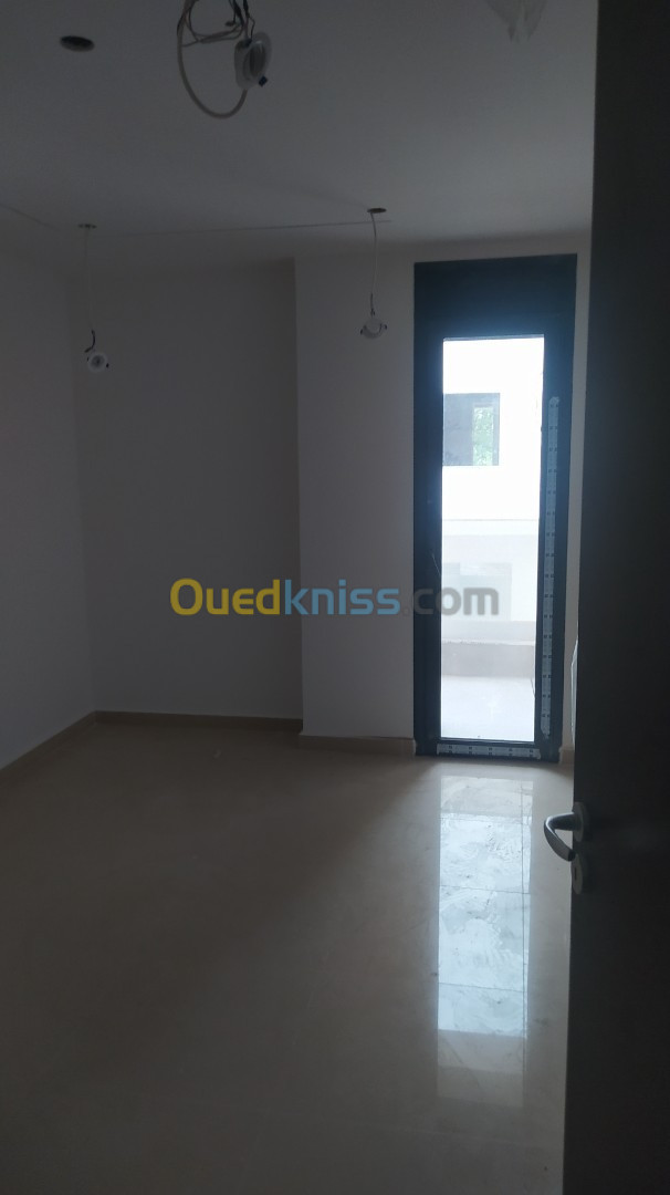 Vente Appartement F4 Alger Dely brahim