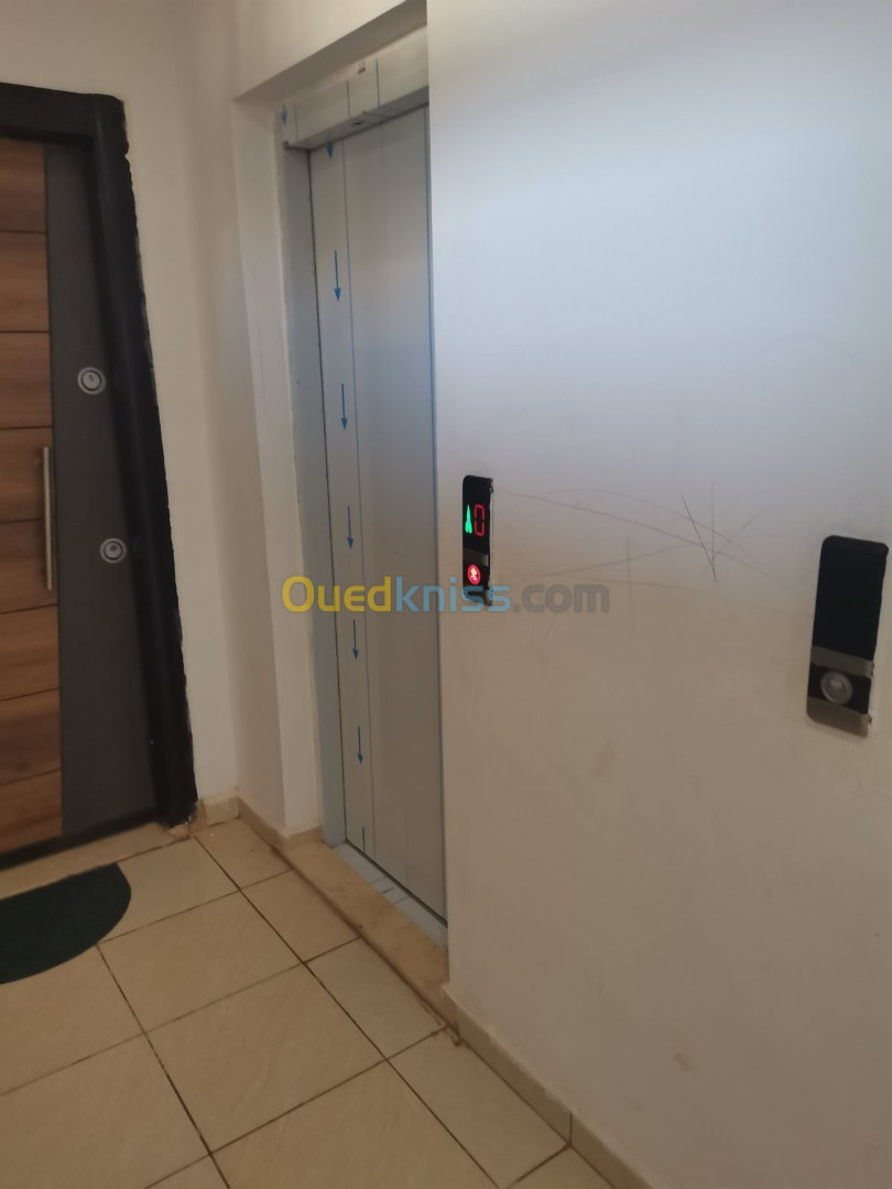 Vente Appartement F4 Oran Bir el djir