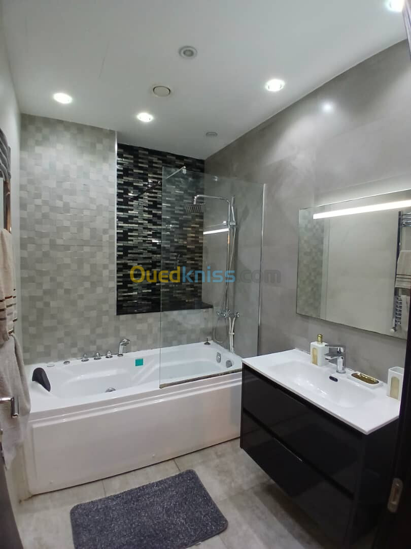 Location Appartement F4 Alger Hydra