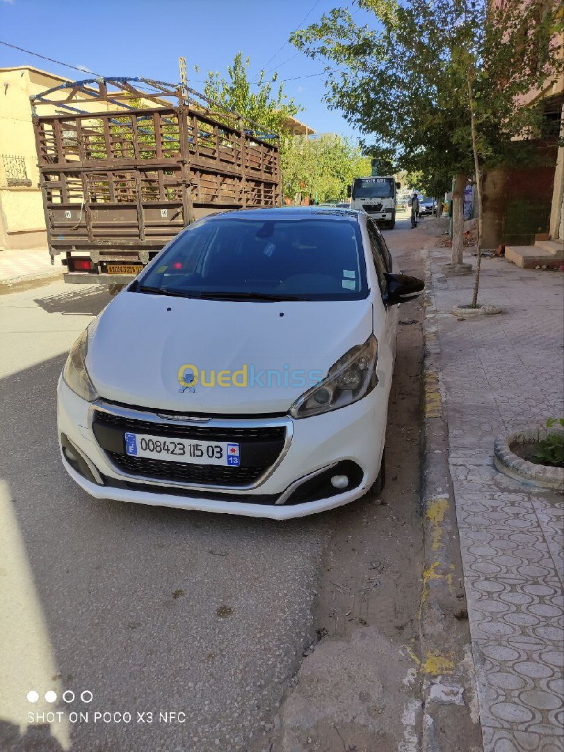 Peugeot 208 2015 Allure Facelift