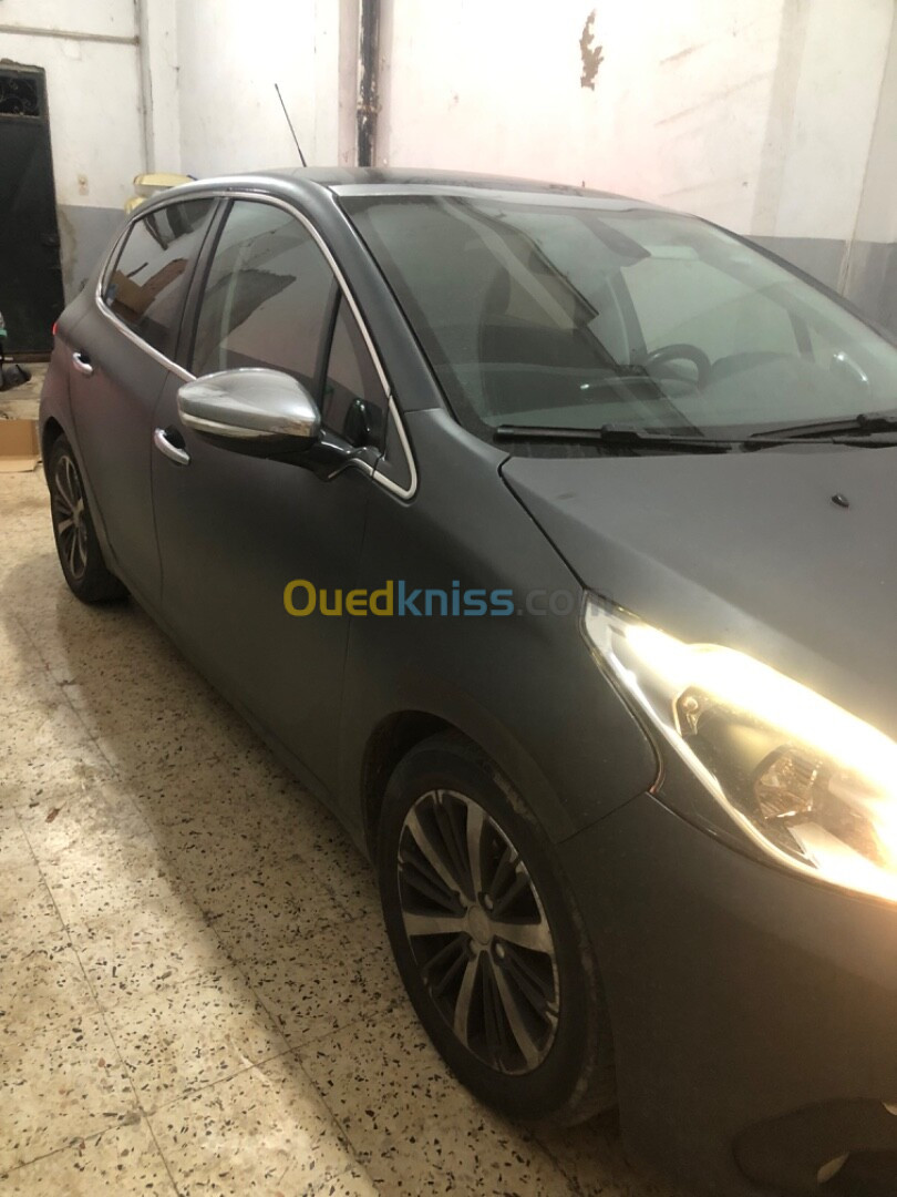 Peugeot 208 2017 