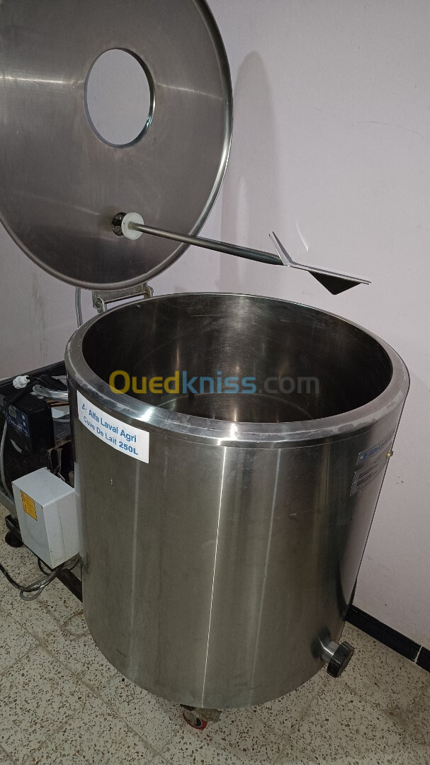 CUVE DE LAIT 250L