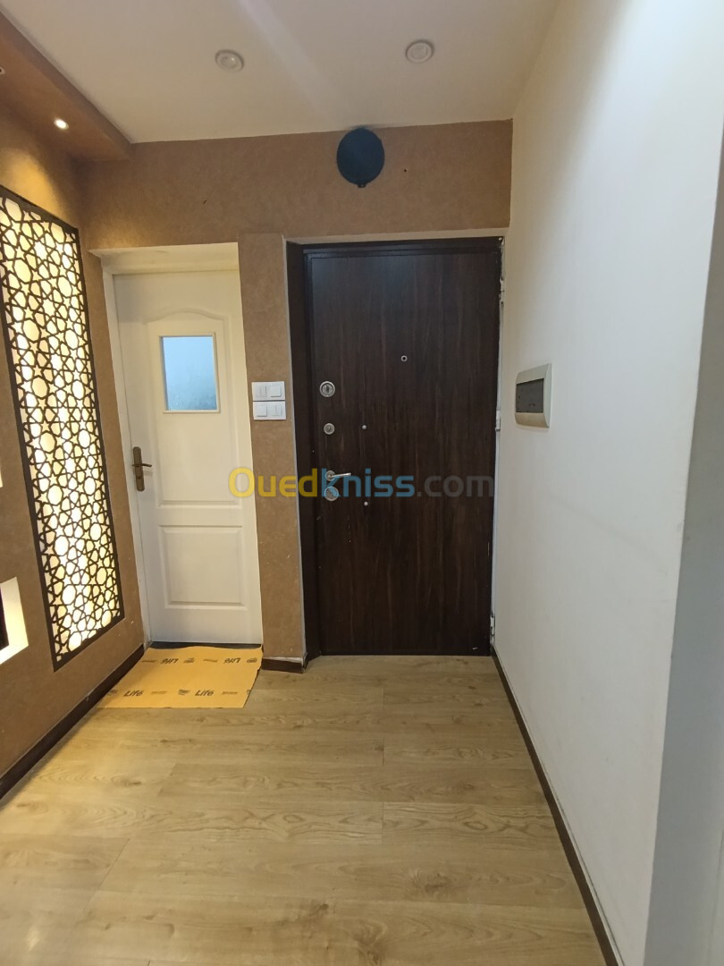 Location Appartement F3 Alger Les eucalyptus