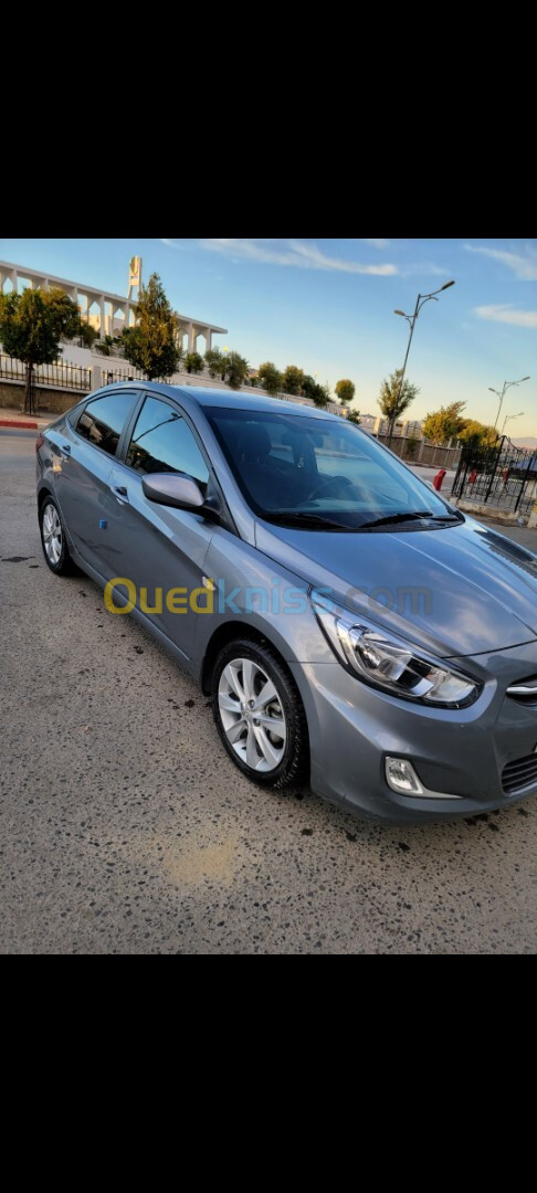 Hyundai Accent RB  4 portes 2018 Accent RB  4 portes