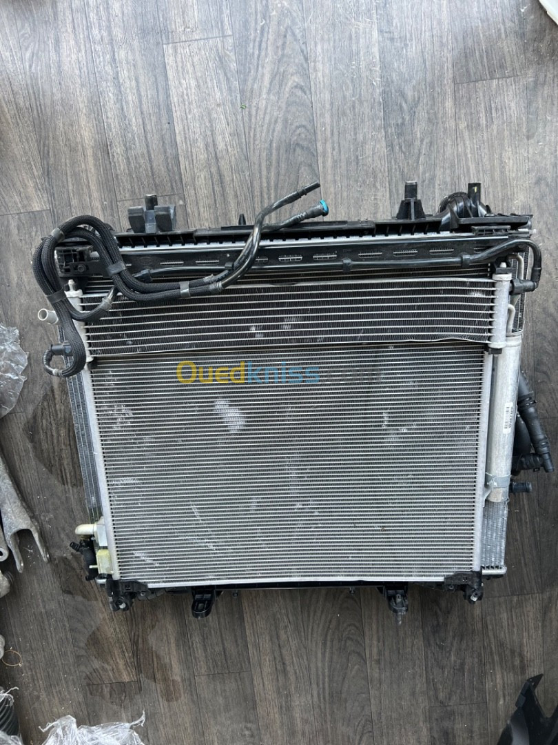 Bloc radiateur Range Rover p300 p400