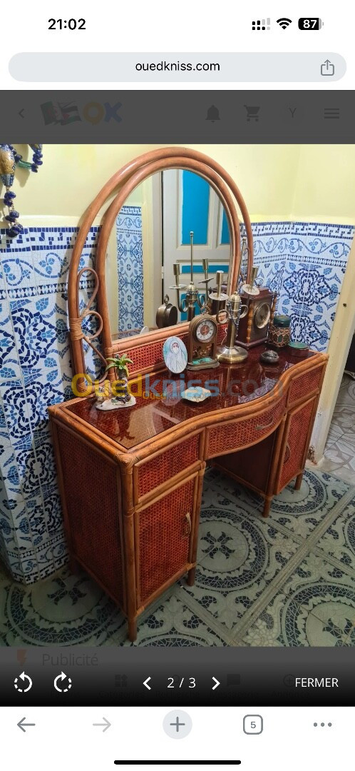 Commodes en osier avec miroir 