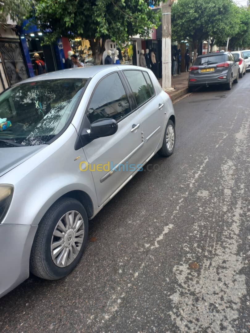 Renault Clio 3 2011 Exception