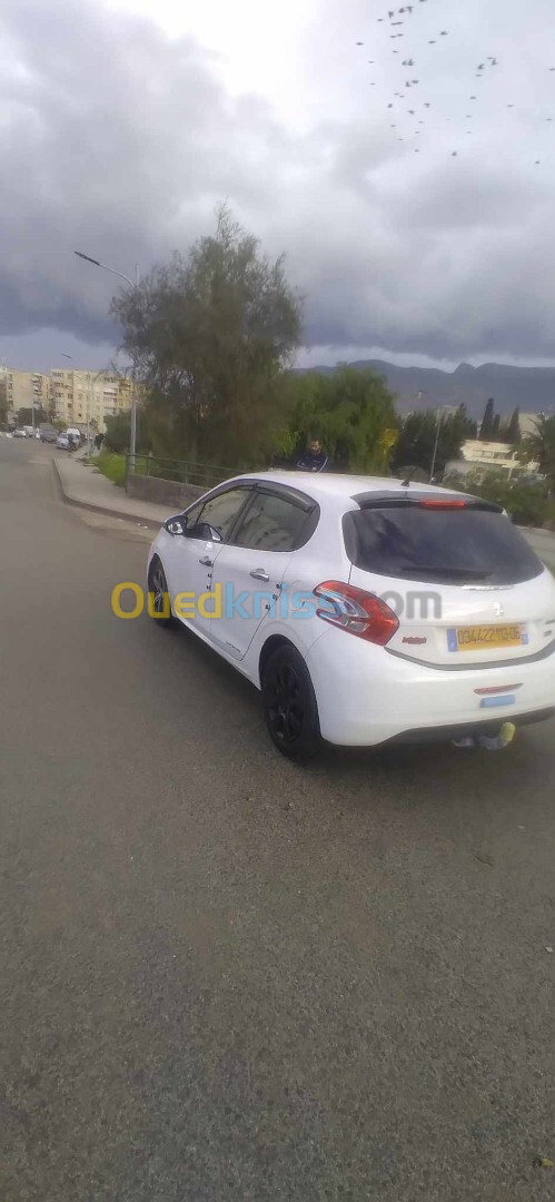 Peugeot 208 2013 208