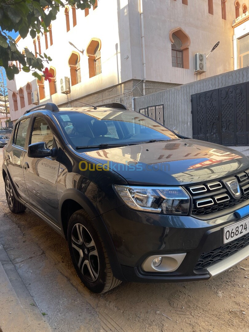 Dacia Sandero 2021 Stepway PRIVILEGE