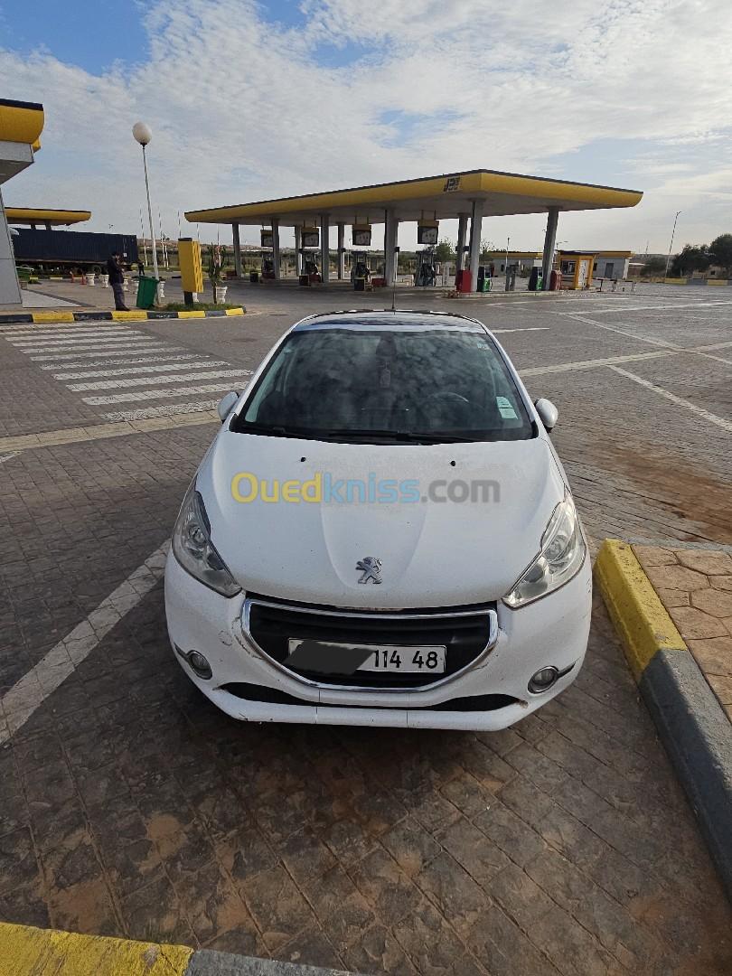 Peugeot 208 2014 Allure