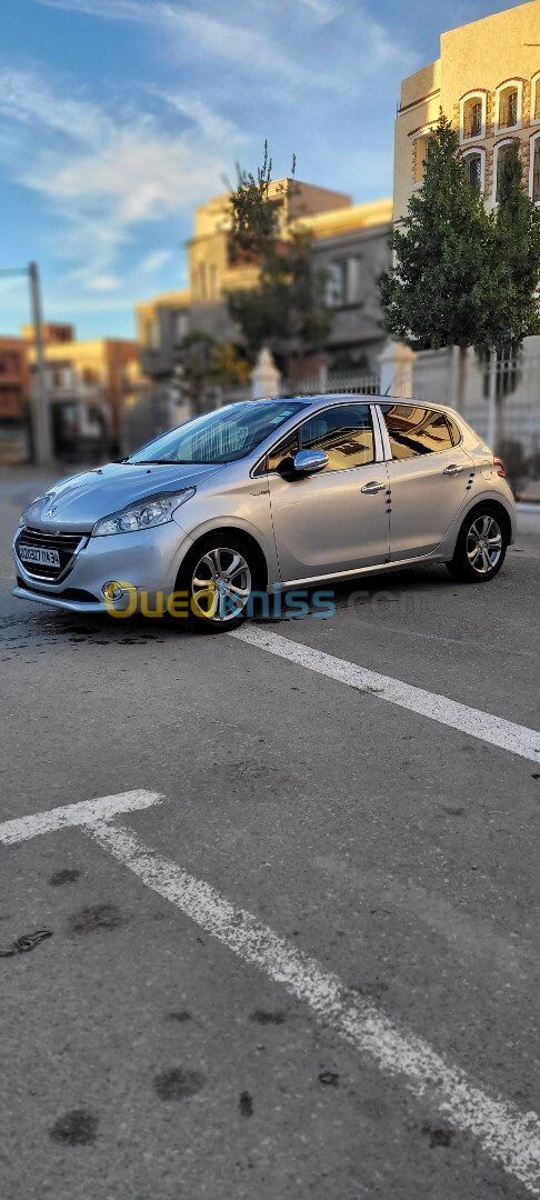 Peugeot 208 2014 Allure