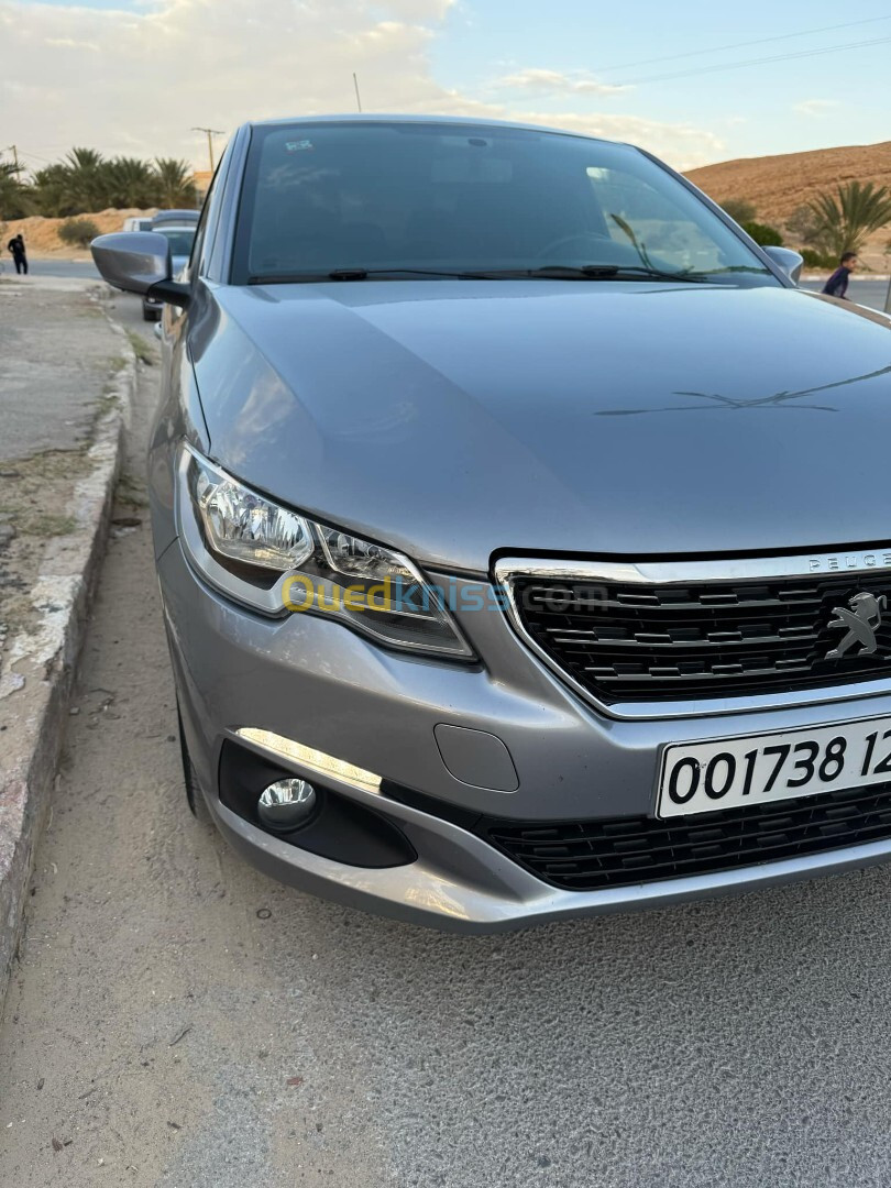 Peugeot 301 2022 Allure