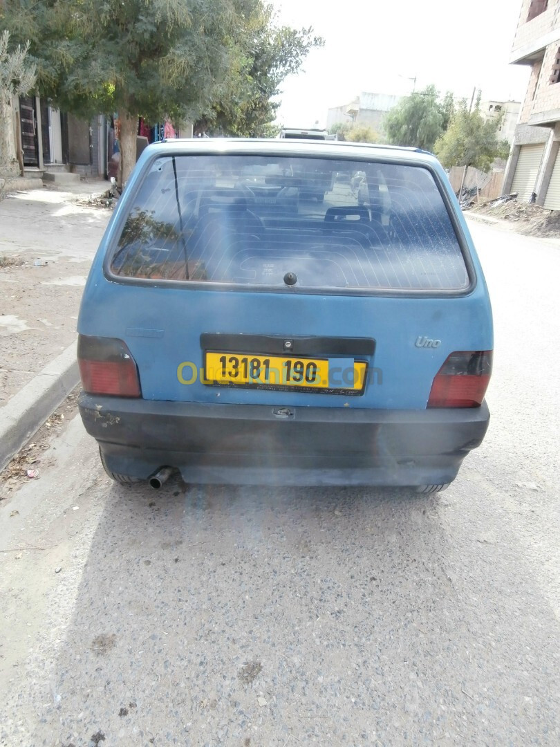 Fiat Uno 1990 fire