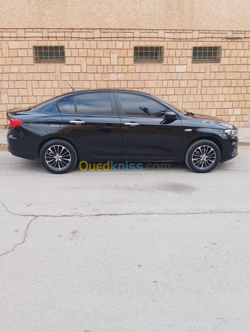 Fiat Tipo Sedan 2023 