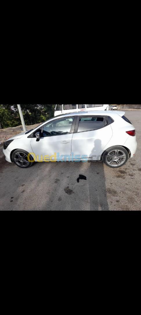 Renault Clio 4 2015 GT Line +