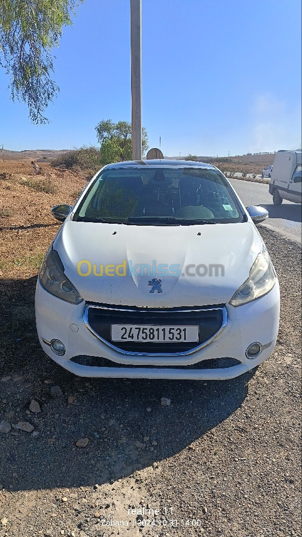 Peugeot 208 2015 Allure