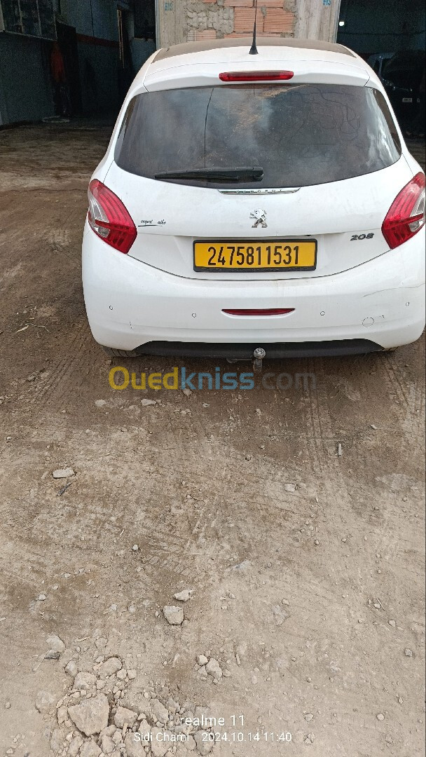 Peugeot 208 2015 Allure