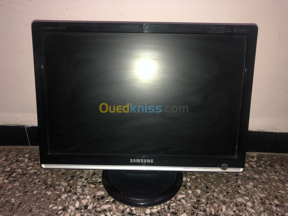 ECRAN SAMSUNG SyncMaster 931BW 19" Large