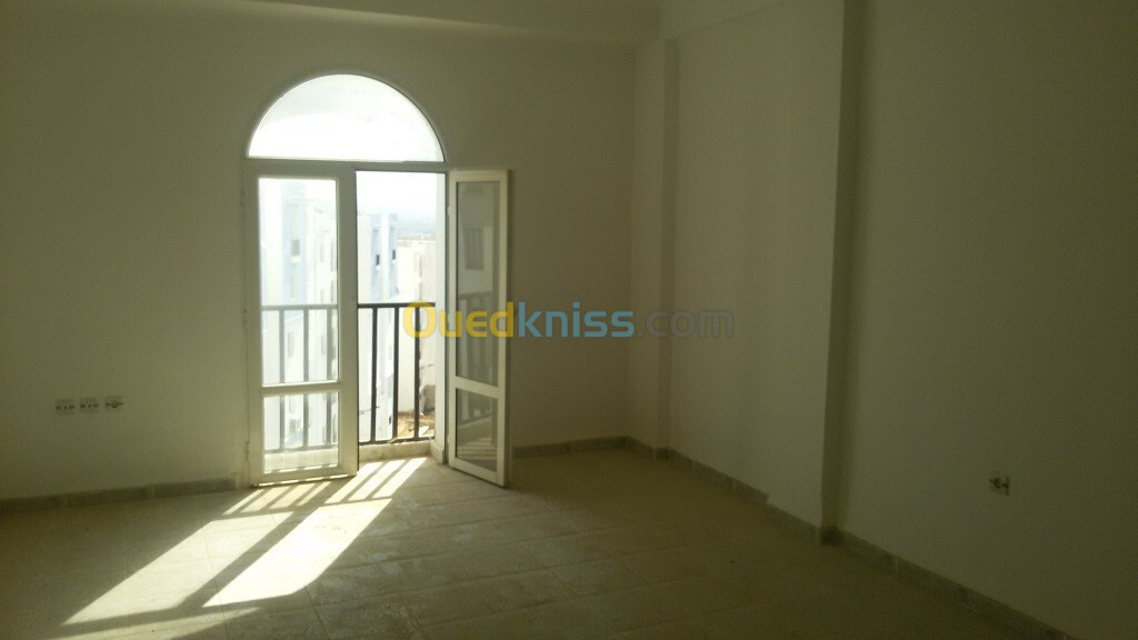 Location Appartement F3 Tipaza Kolea