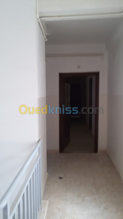 Location Appartement F3 Tipaza Kolea