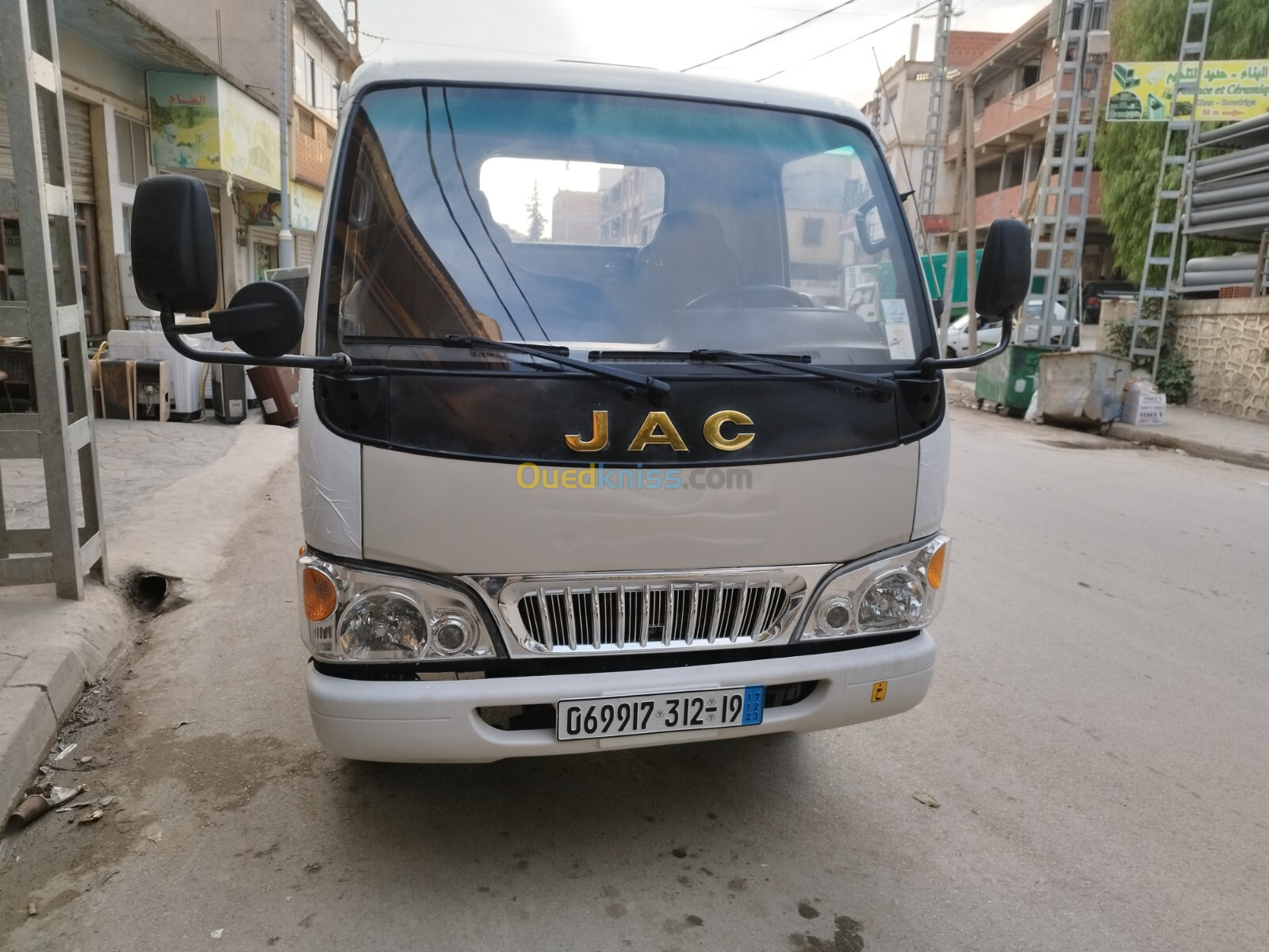 JAC 1040 2012