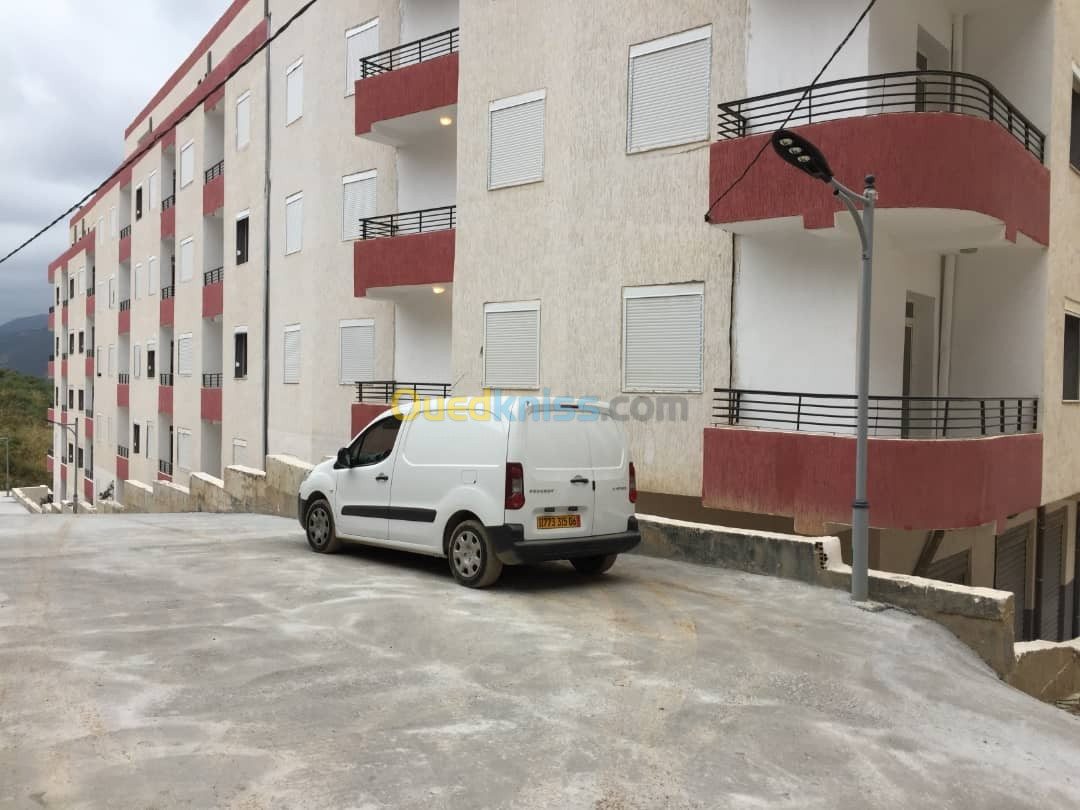 Vente Appartement F3 Bejaia Oued ghir