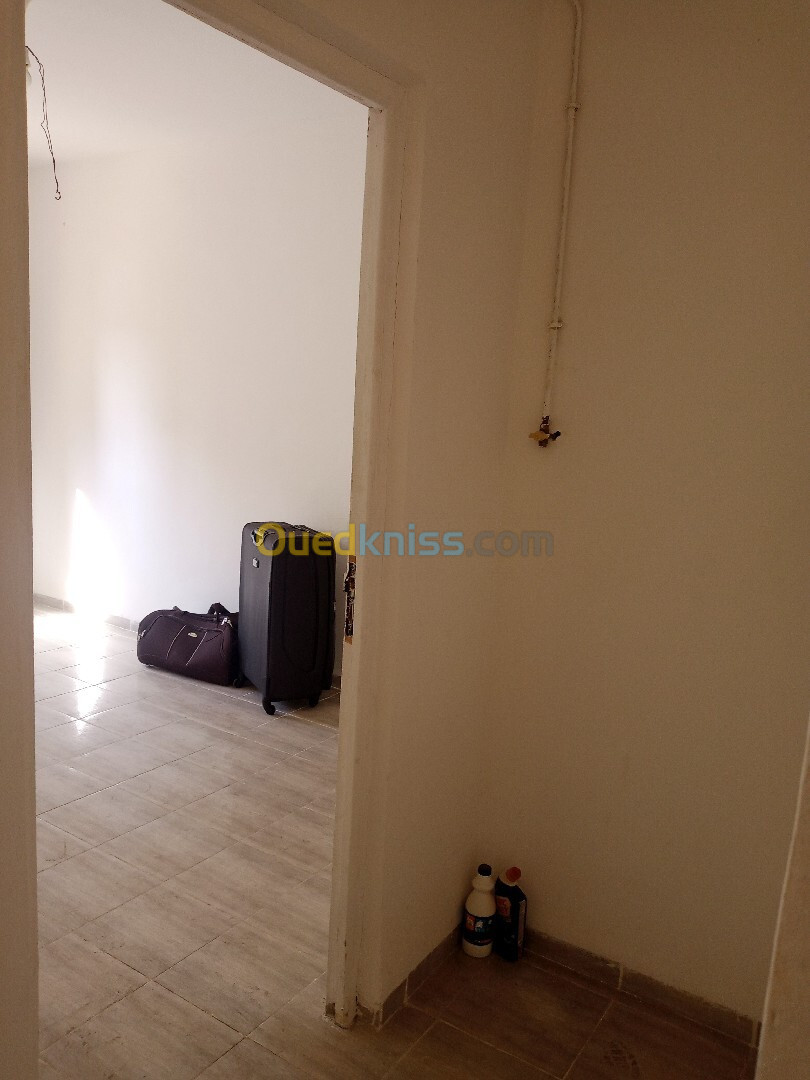 Echange Appartement F3 Tipaza Bou ismail