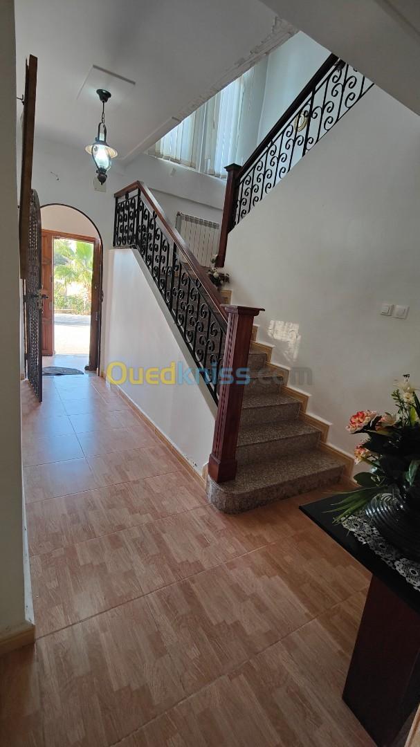 Location Appartement F4 Mostaganem Mostaganem