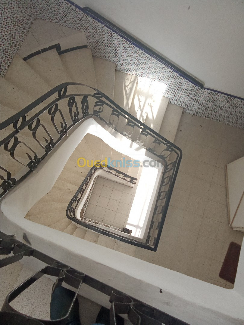 Location Niveau De Villa F4 Alger Hydra