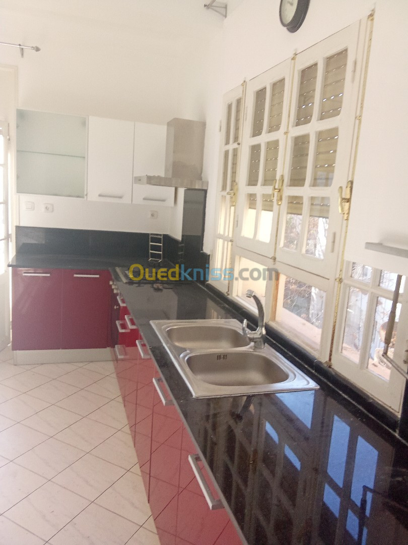 Location Niveau De Villa F4 Alger Hydra