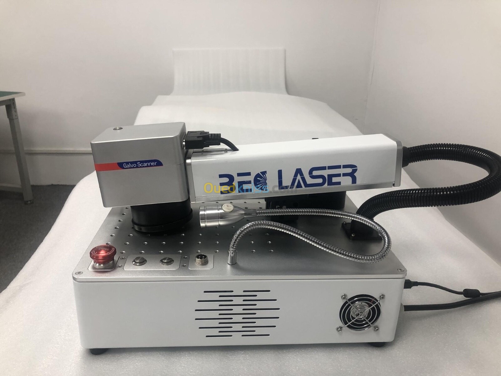 Machine de Marquage Laser à Fibre RAYCUS 20!W pour Gravure 