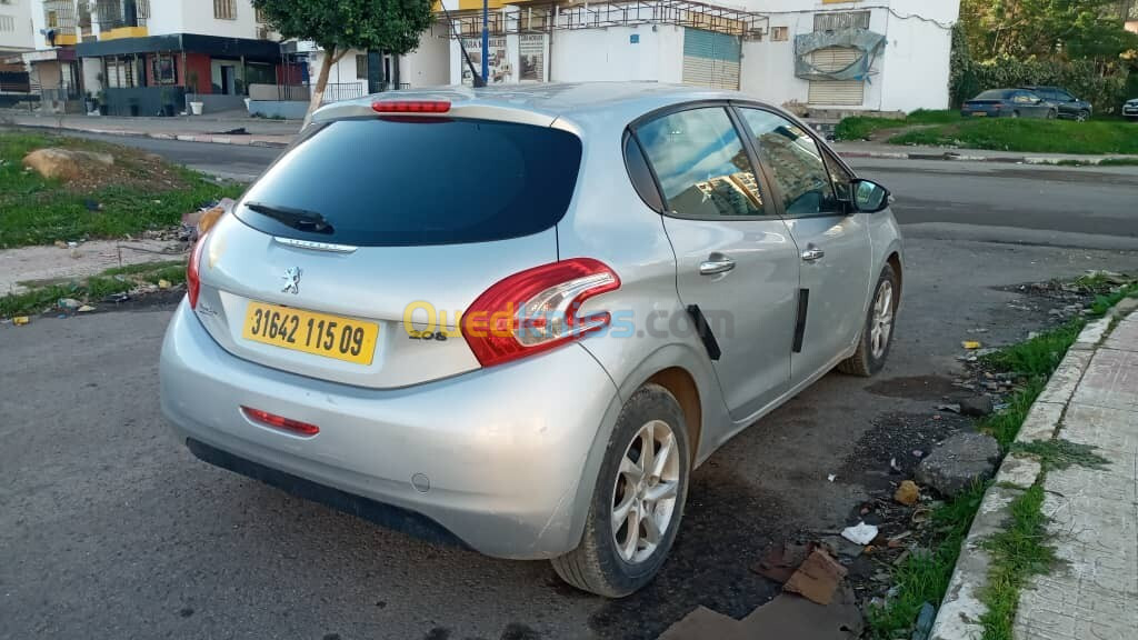 Peugeot 208 2015 Access